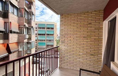 Rental of a cozy apartment with 3 bedrooms, 100 m², Alicante, Spain